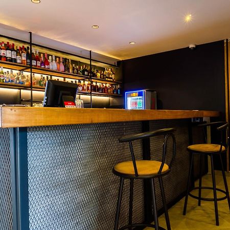 Hotel California City Medellín Zewnętrze zdjęcie