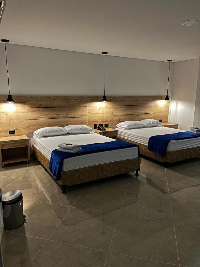 Hotel California City Medellín Zewnętrze zdjęcie