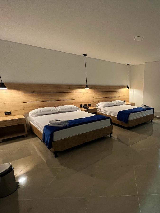 Hotel California City Medellín Zewnętrze zdjęcie