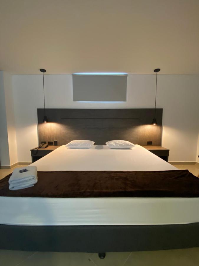 Hotel California City Medellín Zewnętrze zdjęcie