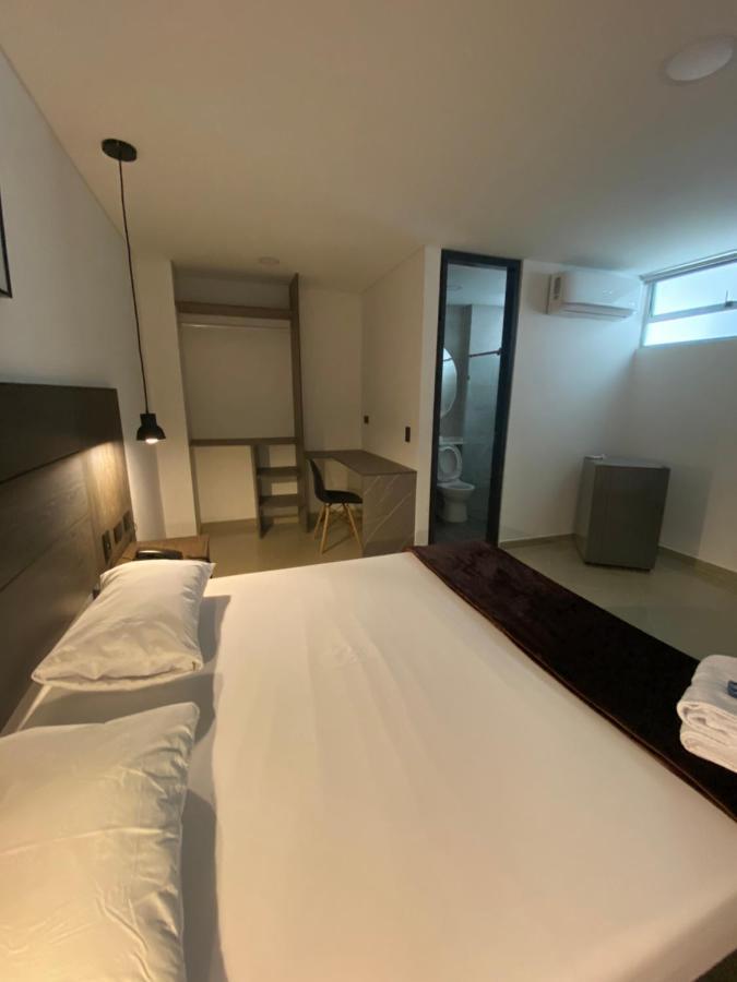 Hotel California City Medellín Zewnętrze zdjęcie