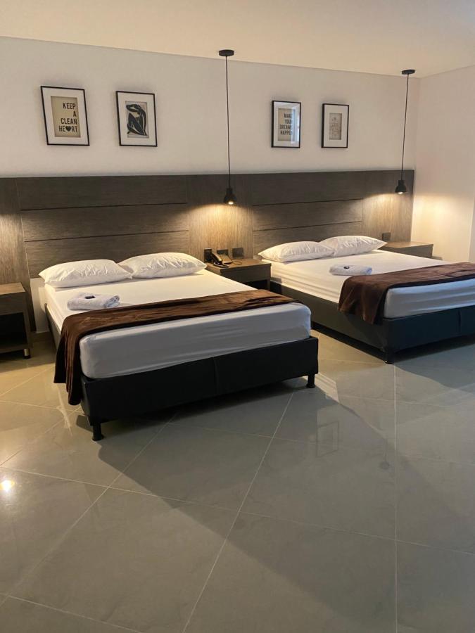 Hotel California City Medellín Zewnętrze zdjęcie