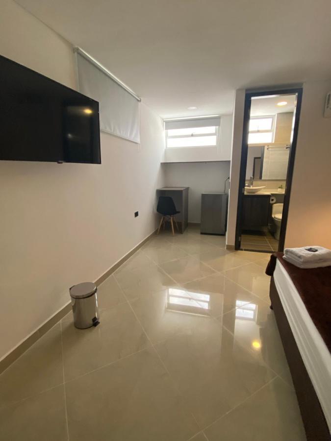 Hotel California City Medellín Zewnętrze zdjęcie