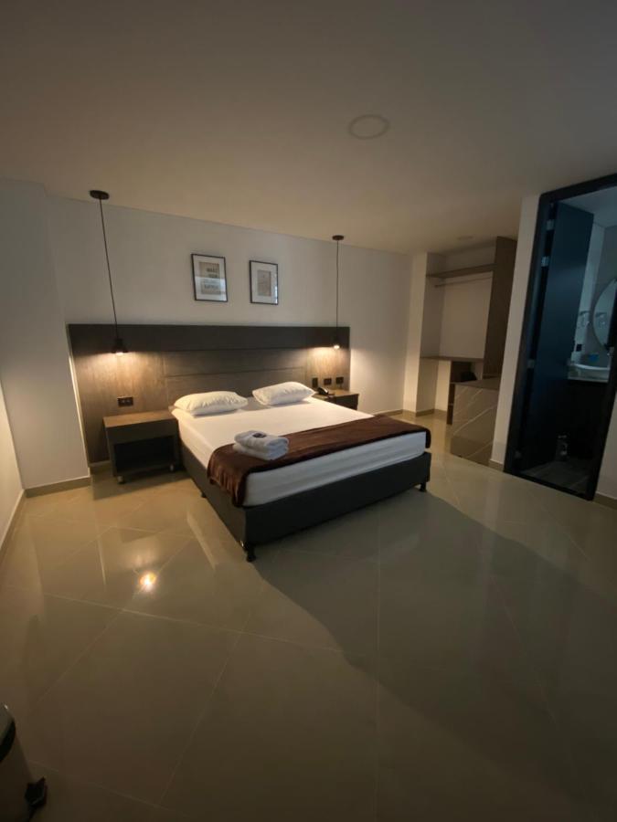 Hotel California City Medellín Zewnętrze zdjęcie