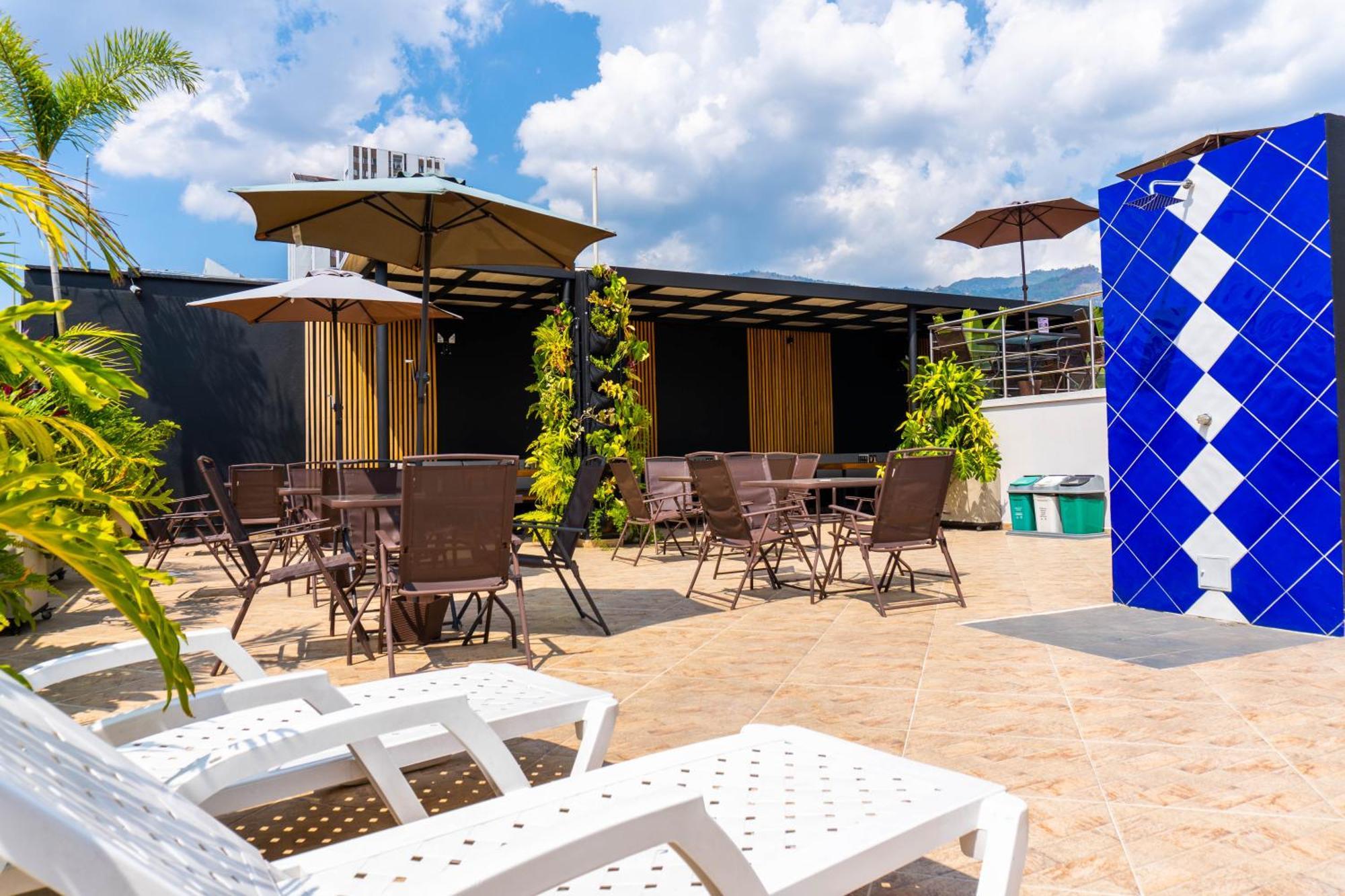 Hotel California City Medellín Zewnętrze zdjęcie