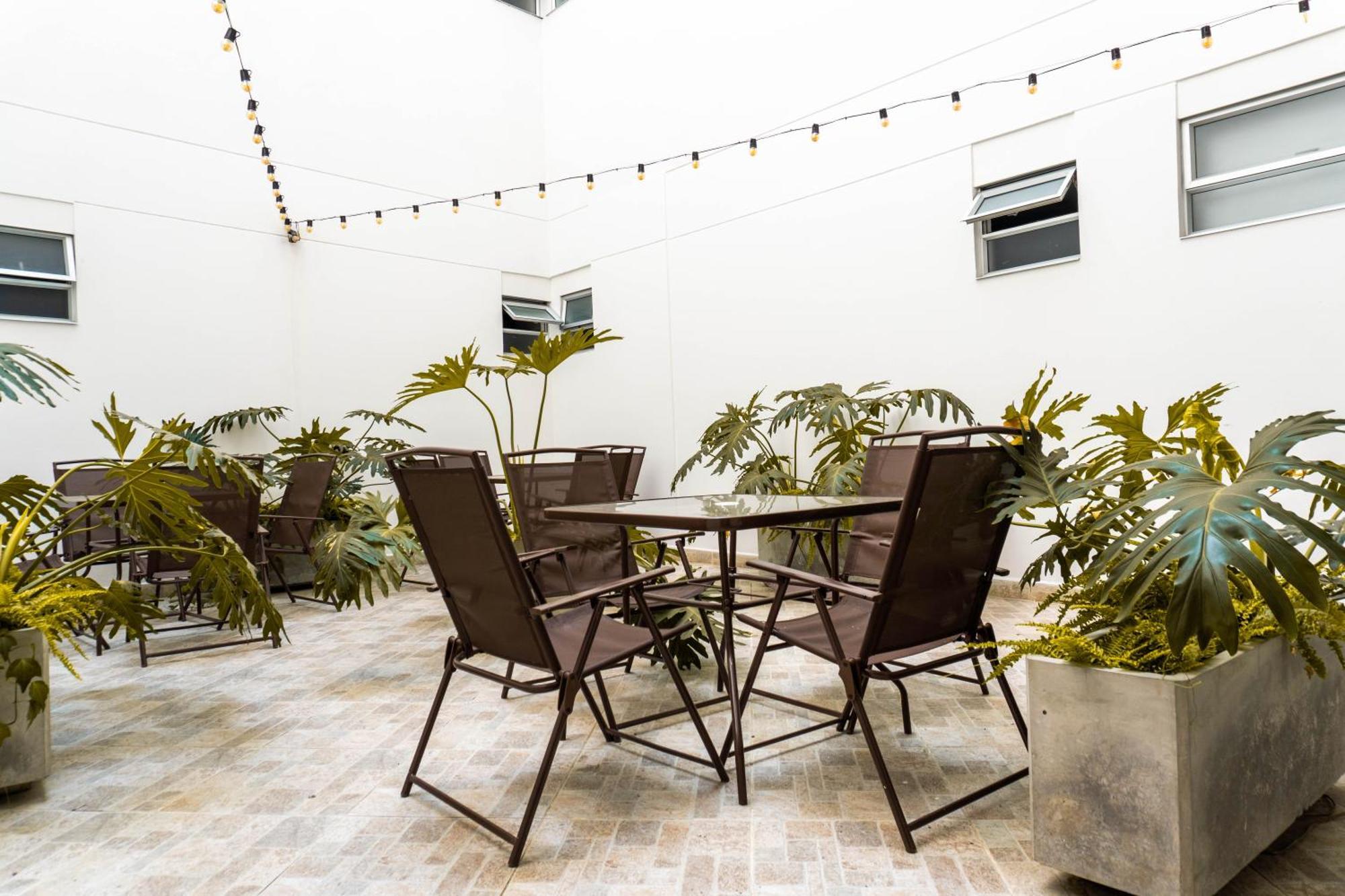 Hotel California City Medellín Zewnętrze zdjęcie