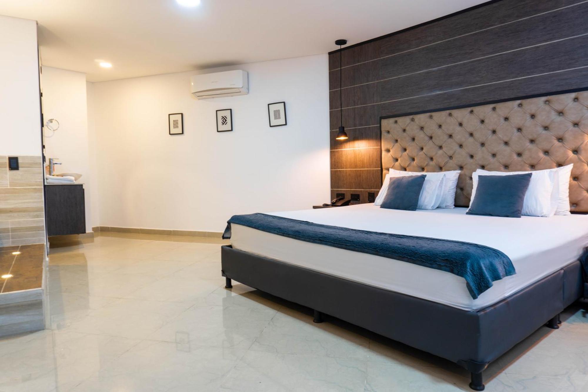 Hotel California City Medellín Zewnętrze zdjęcie