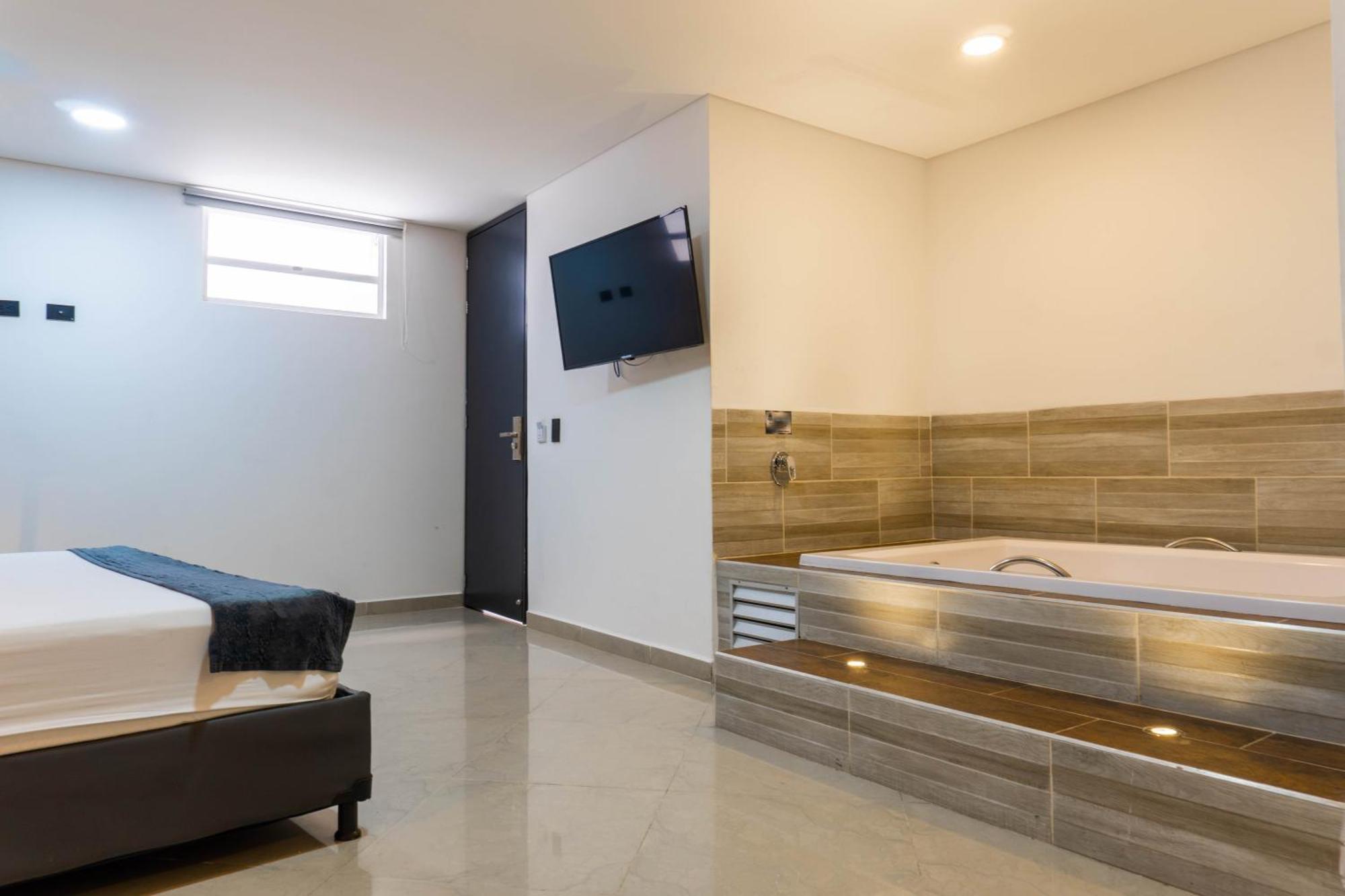 Hotel California City Medellín Zewnętrze zdjęcie
