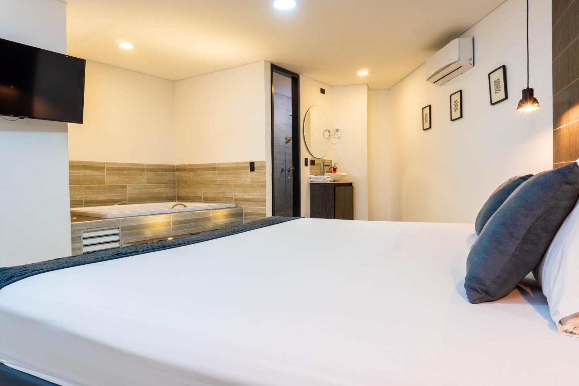 Hotel California City Medellín Zewnętrze zdjęcie