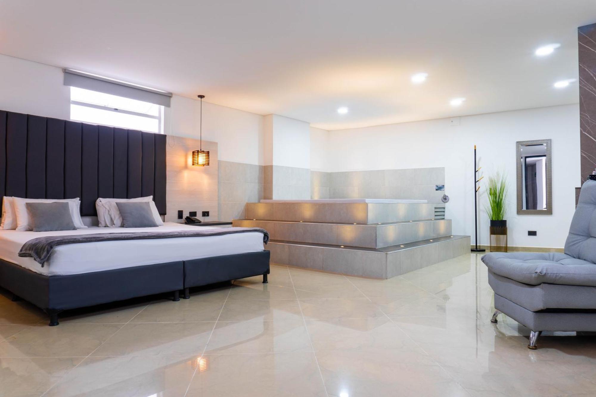 Hotel California City Medellín Zewnętrze zdjęcie