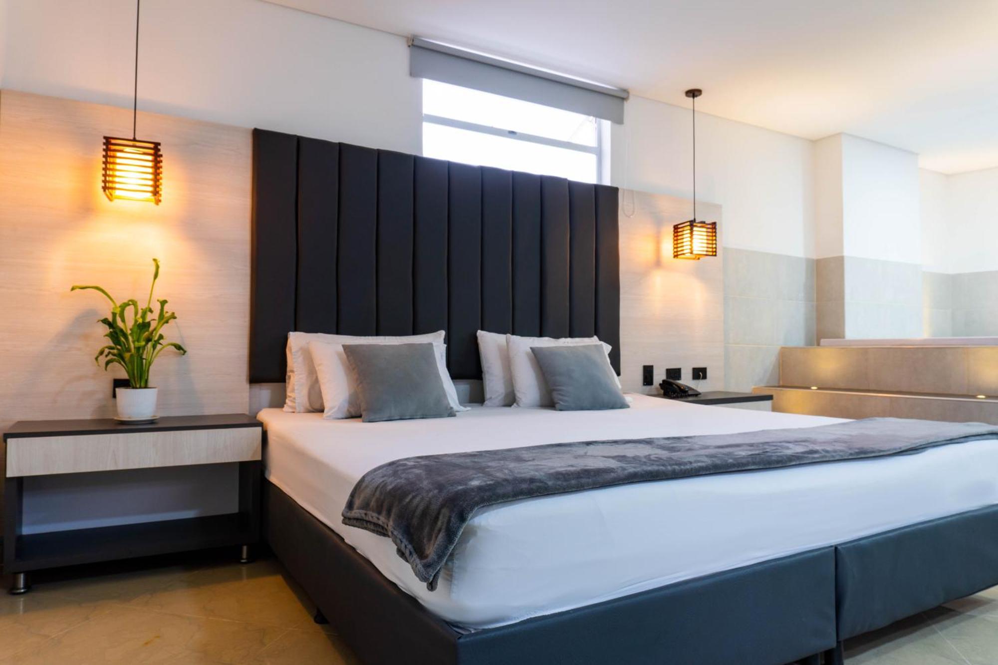 Hotel California City Medellín Zewnętrze zdjęcie