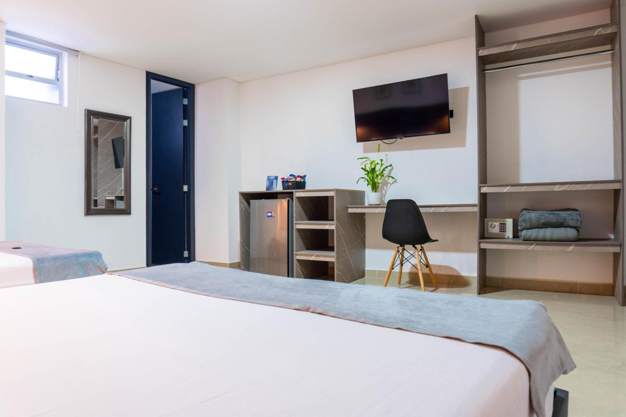 Hotel California City Medellín Zewnętrze zdjęcie